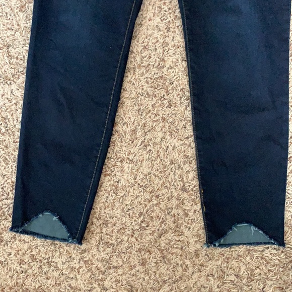 Kut Connie Ankle Curved Raw Hem Skinny Jeans - Picture 6 of 9